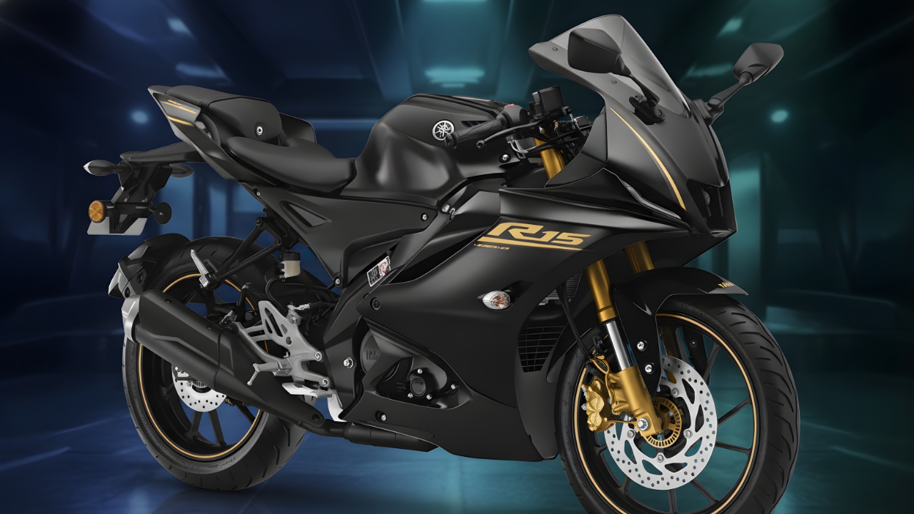 Yamaha R15 V7